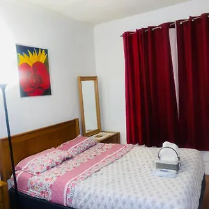 Homestay Cozy Comfort In Brooklyn, New York